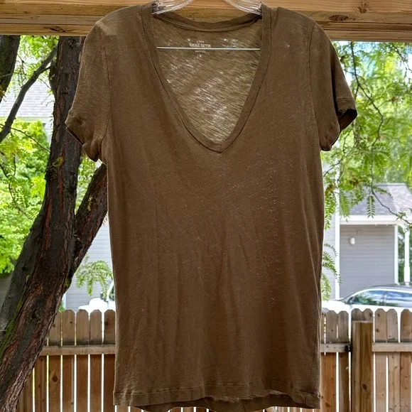 J. Crew Khaki Green V Neck Vintage Cotton Tee 100% Cotton Medium - Picture 4 of 13